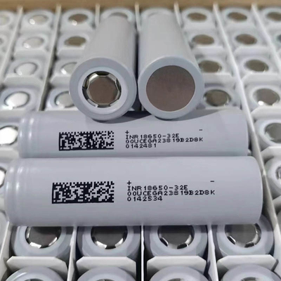 INR18650-32E 3200mAh 18650 ব্যাটারি 10A 1000 চক্র 3.7V সিলিন্ডারিকাল লিথিয়াম আয়ন 18650 ব্যাটারি